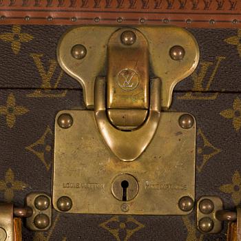 SUITCASE "Alzer 80" by Louis Vuitton.