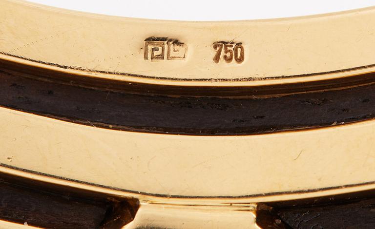 A Paul Binder necklace with a modified radiant-cut diamond ca 16 cts quality ca Fancy Light Yellow vs/si.