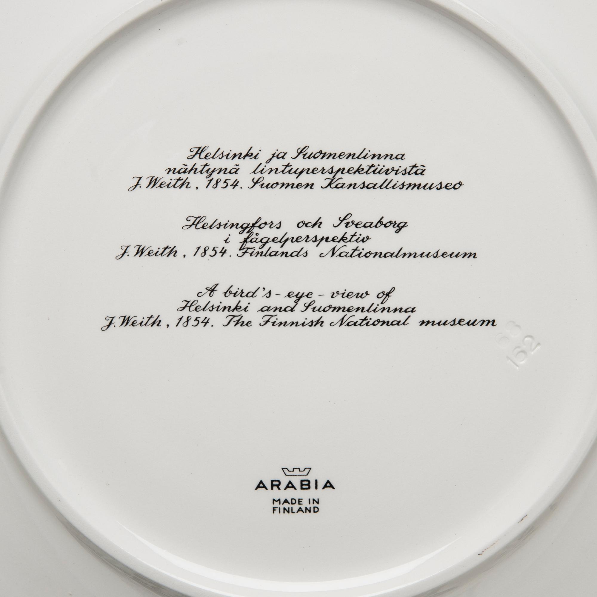 TALLRIKAR, 12 st, porslin, Helsingfors och Sveaborg, Arabia 1964-71.