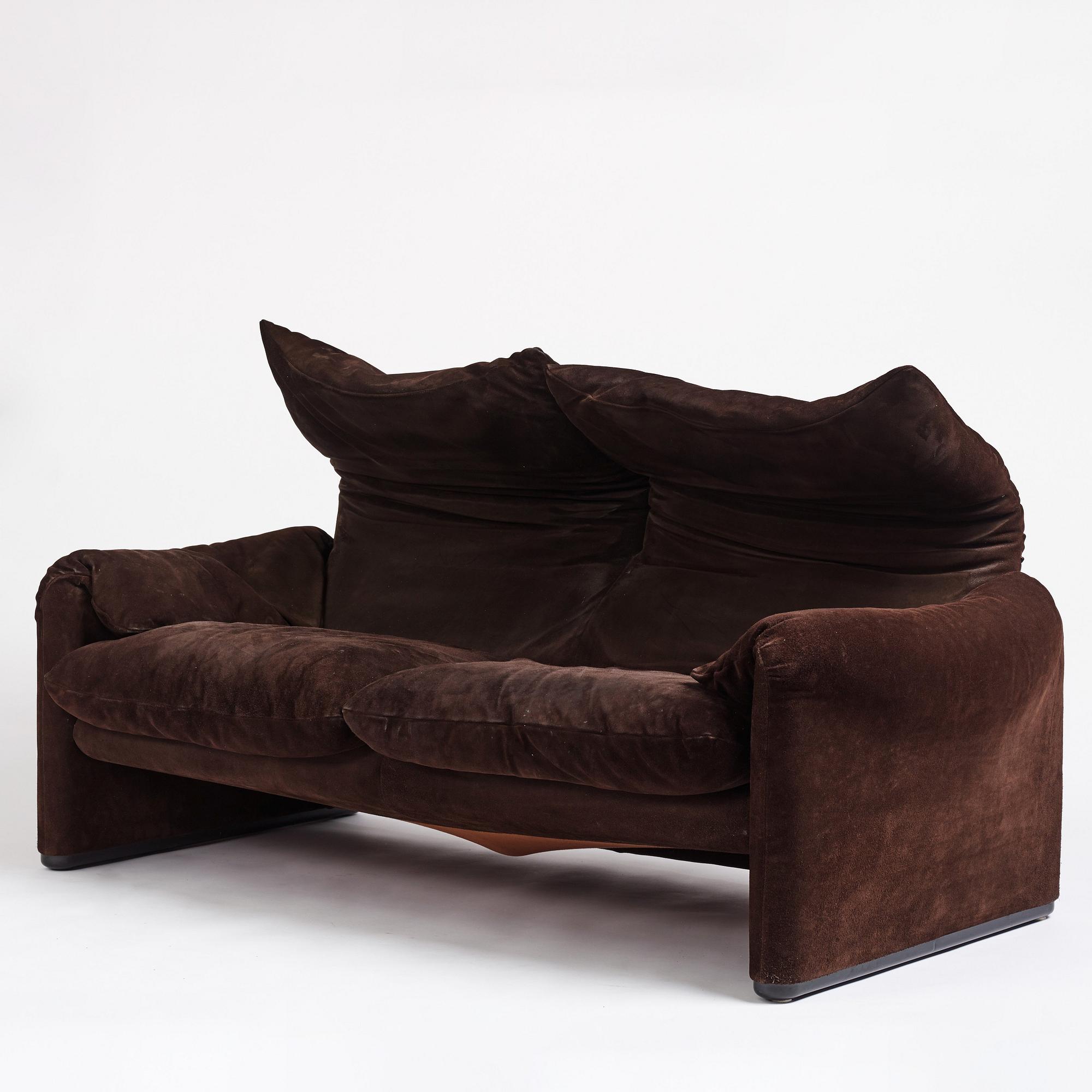 Vico Magistretti, soffa, "Maralunga", tvåsits, Cassina, Italien.