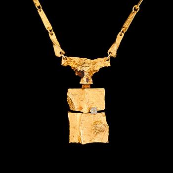 290. Björn Weckström, NECKLACE "Sacrificial Stone" 18K gold, aquamarine. Lapponia 1972. Weight 56,5 g.