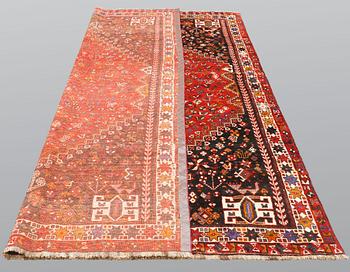 A carpet, Kashgai, ca 310 x 222 cm.