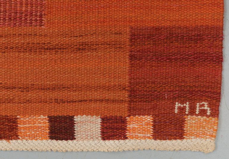 CARPET. "Fasad, orange". Flat weave. 378 x 279,5 cm. Signed AB MMF MR.