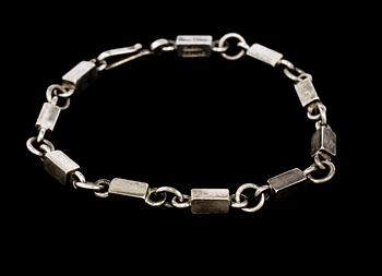 ARMLÄNK, sterlingsilver, Wiwen Nilsson, Lund, 1961. Vikt 19,1 g.