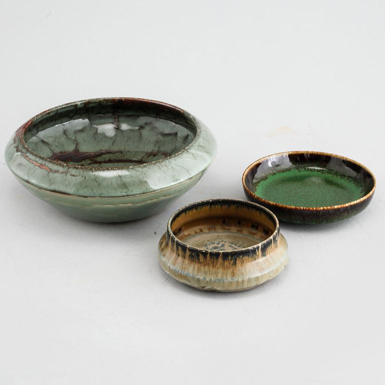 Three unique stoneware bowls, designed by Carl-Harry Stålhane for Rörstrand, signed, two dated -63 and -67.