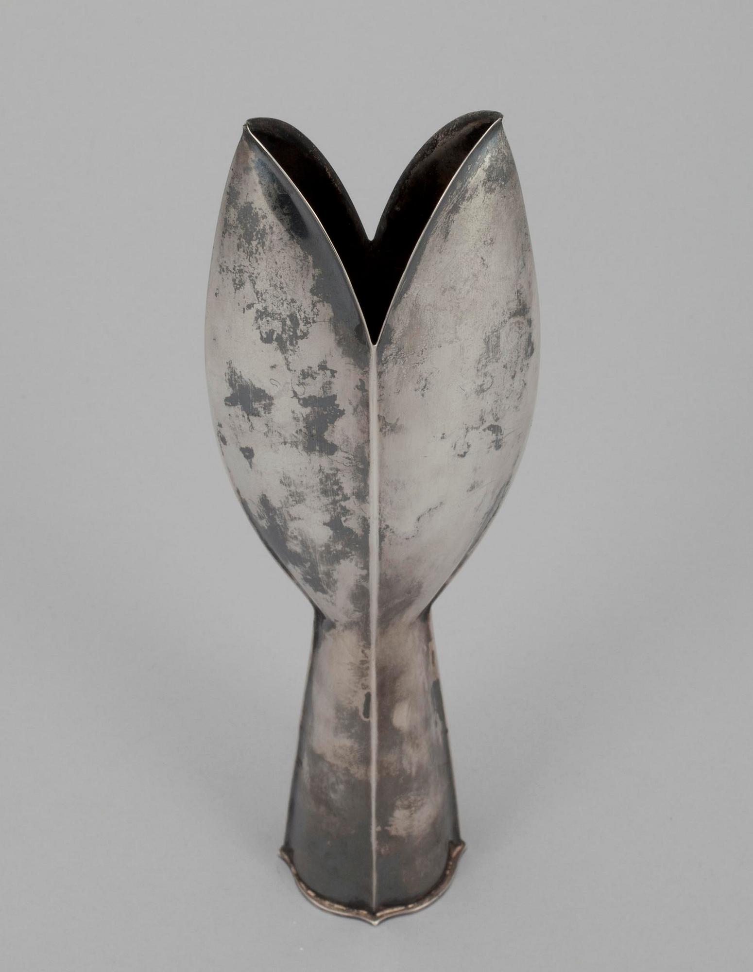 VAS, silver, "TW2", sign. TW, Kultakeskus, Tavastehus 1957.