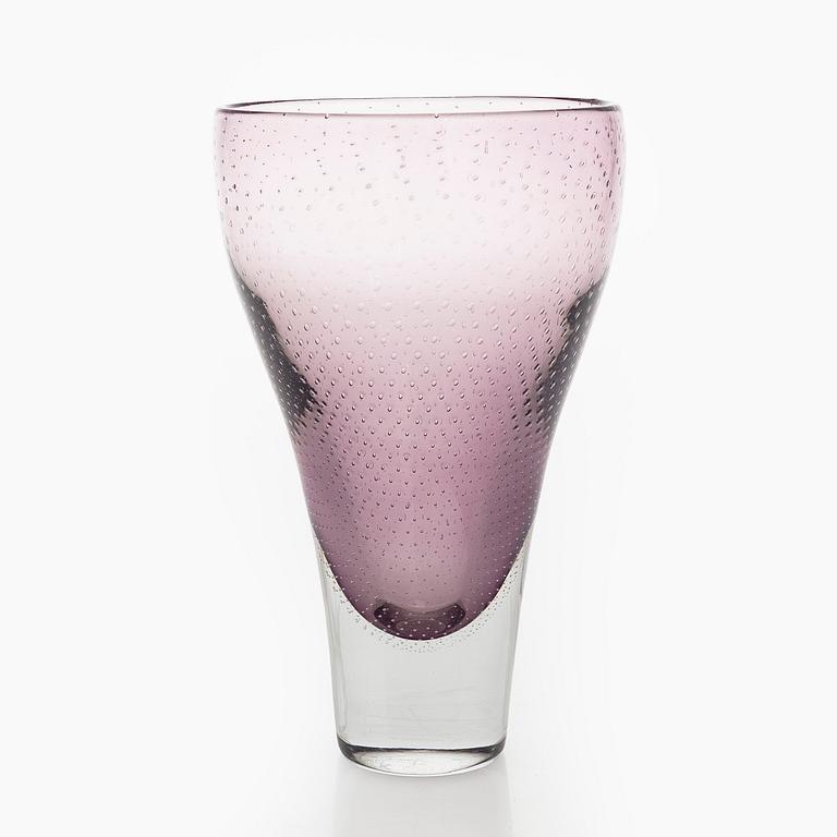 Gunnel Nyman, vas, modell "GN 12", signerad G. Nyman Nuutajärvi Notsjö -53.