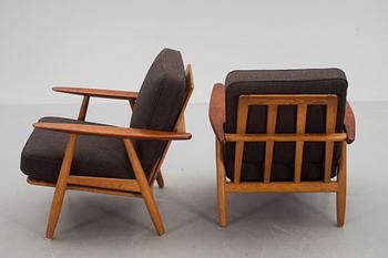 ARMLÄNSTOLAR, "GE 240" - "Cigarren"ett par Hans Wegner.