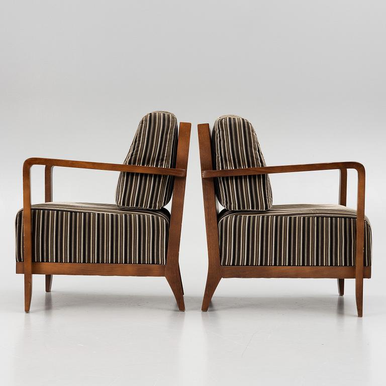 A pair of armchairs, Andreu World, Spain, 21st Century.