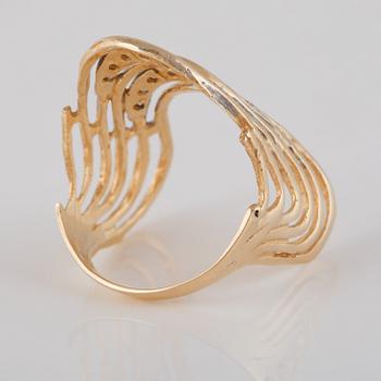 RING, 14K guld med åttkantslipade diamanter. Vikt 3,6 gram.