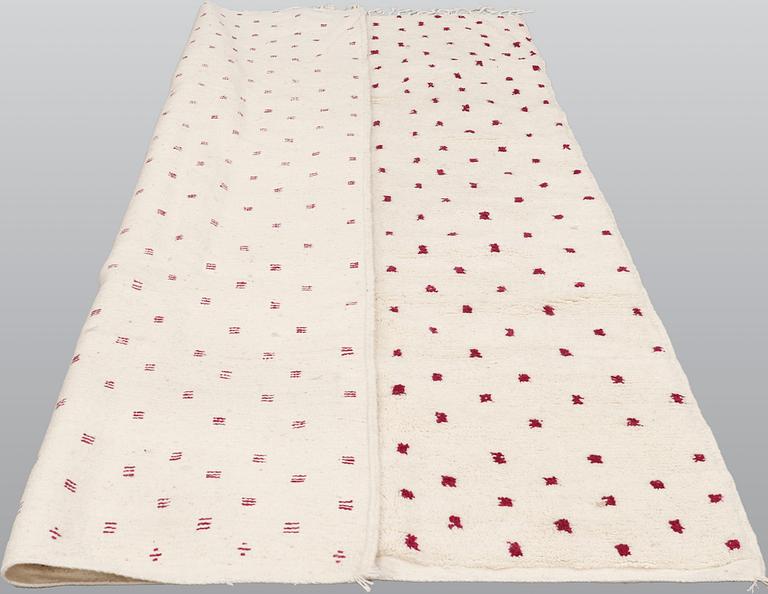 A carpet, Morocco, ca 297 x 196 cm.