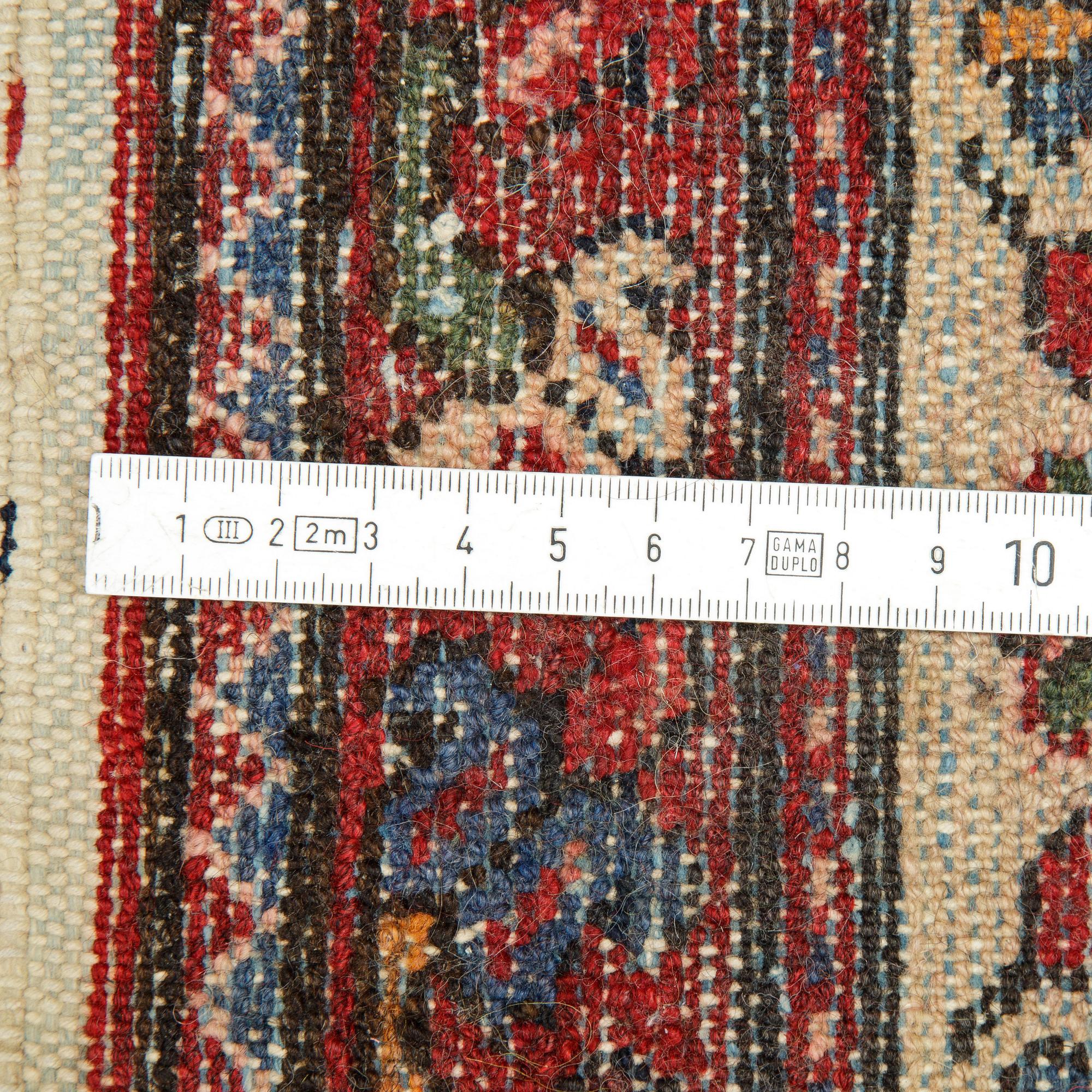 Matta, semiantik/old, Västpersisk,  ca 317 x 165 cm.
