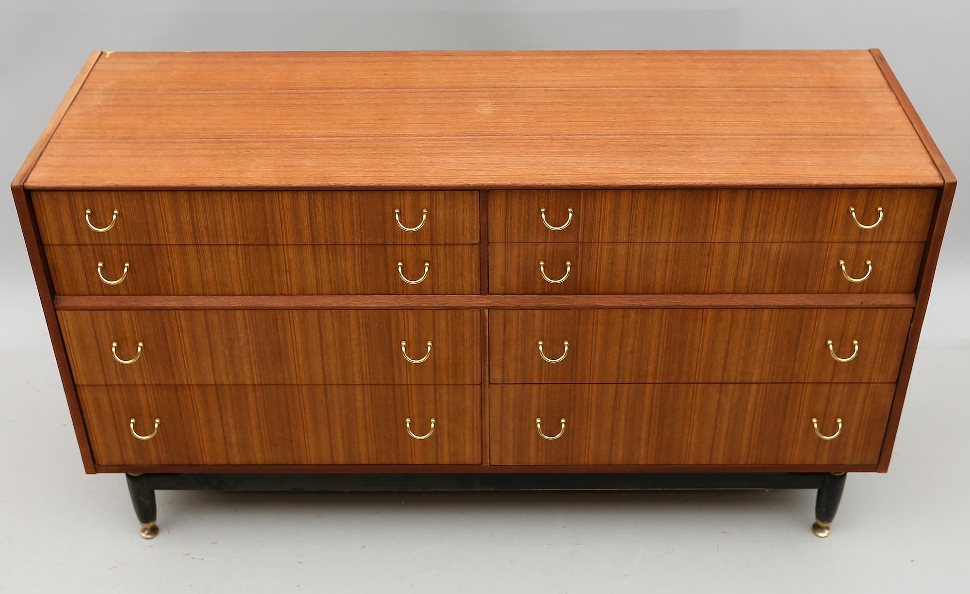 SIDEBOARD, G-plan, England, 1900-talets andra hälft.