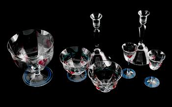 SERVISDELAR, glas, Eva Englund, bl a "Maja", Orrefors.