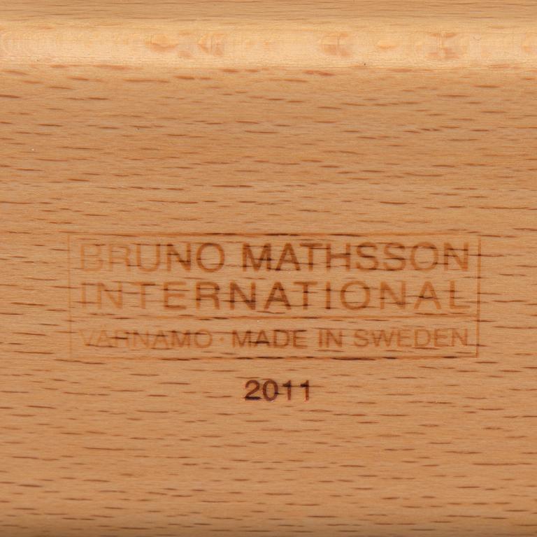 A 'Paris' daybed by Bruno Mathsson for Bruno Mathsson International 2011.