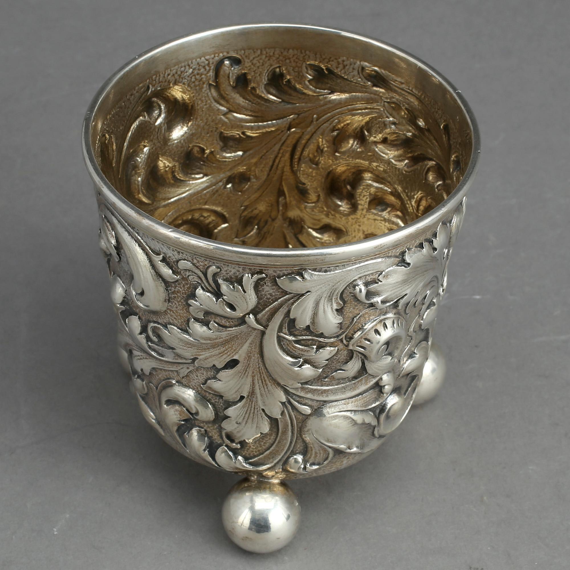 BÄGARE, silver, CG Hallberg, 1894. Vikt ca 153 gram.