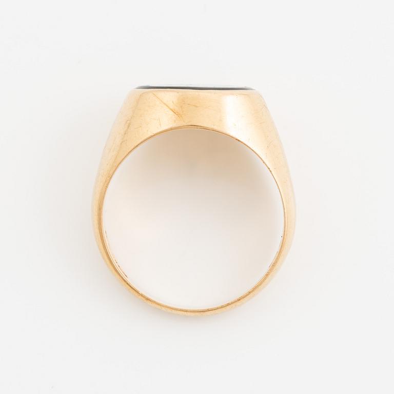Ring, 18K guld med opal.