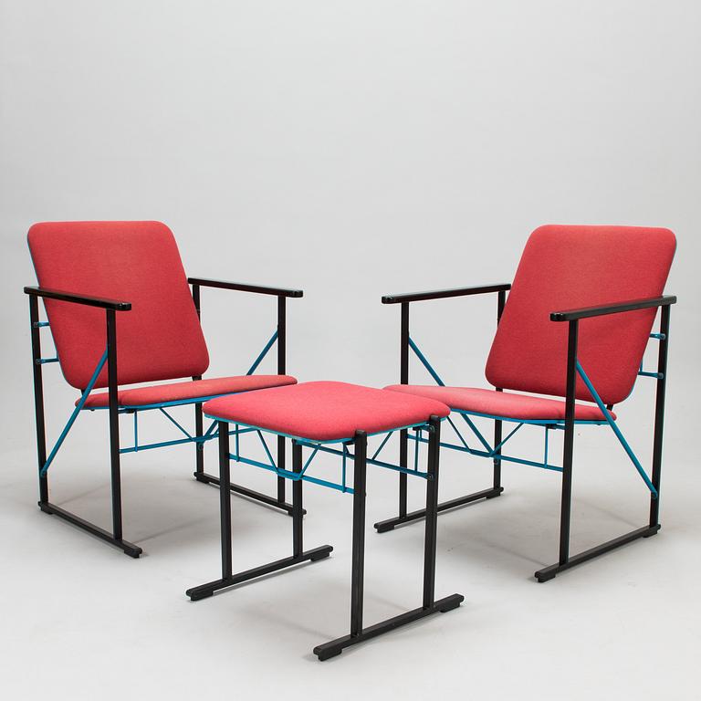A pair of 1980s A500-series Armchairs and an ottoman by Yrjö Kukkapuro, Avarte, Finland.
