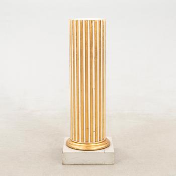 Pedestal, Gustavian style, first half of the 20th century.