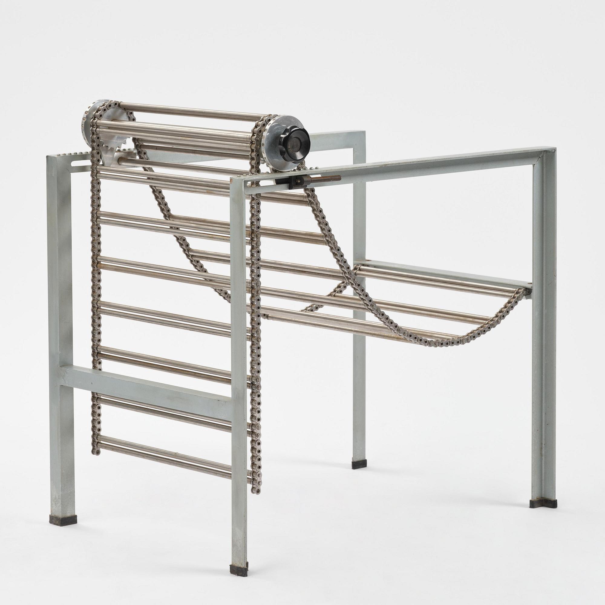 Paolo Pallucco, & Mireille Rivier, fåtölj, "Barba D'Argento", Pallucco, Italien, efter 1986.