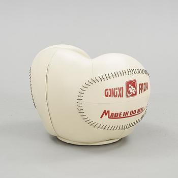 SNURRFÅTÖLJ, 1900-talets senare hälft.