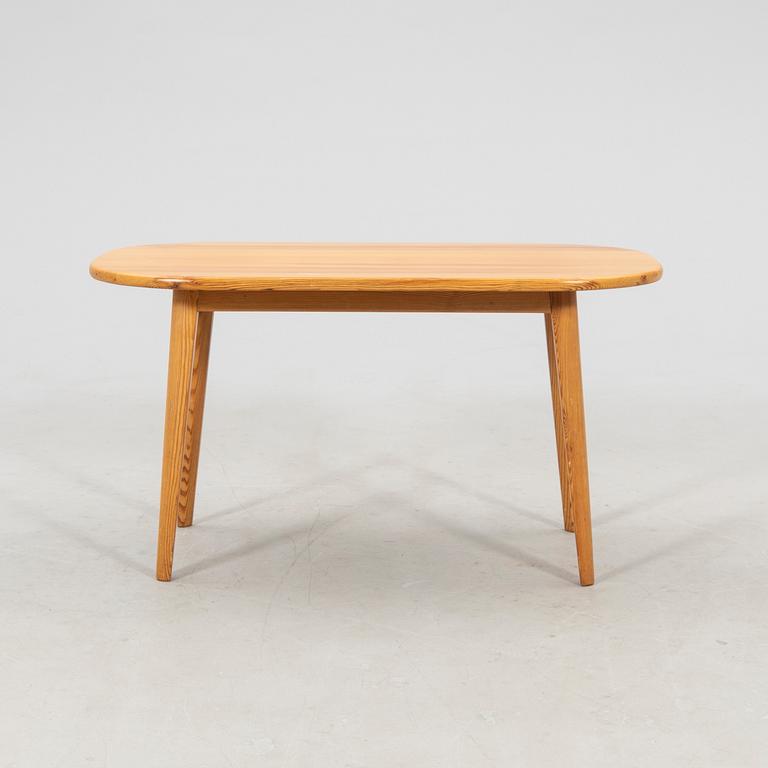 Carl Malmsten, soffbord 'Sprätthöken'.