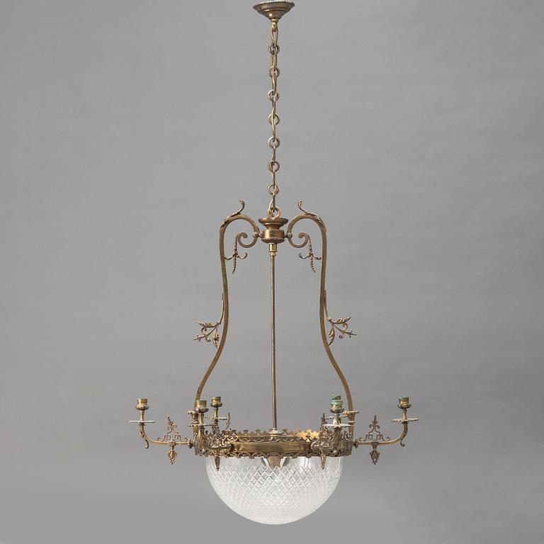 A chandelier, beginning of the 20th century.