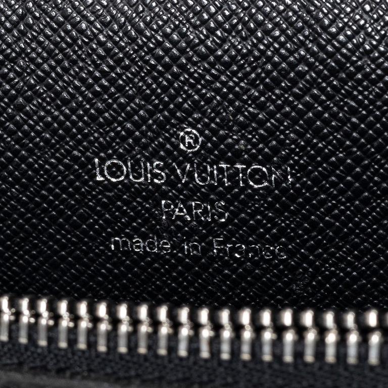 Louis Vuitton, document portfolio, "Porte Documents Epi Senateur".