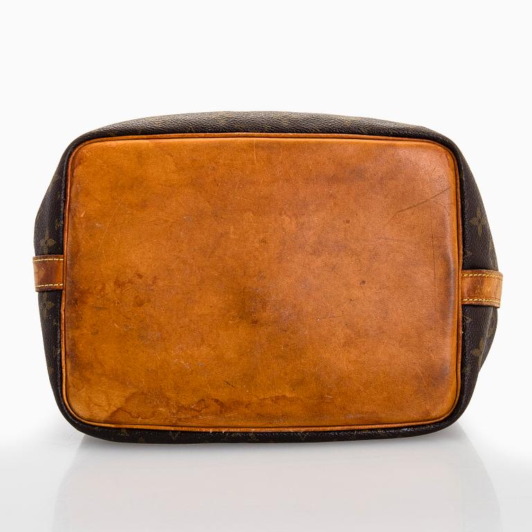 Louis Vuitton, a Monogram Canvas "Petit Noé" bag.