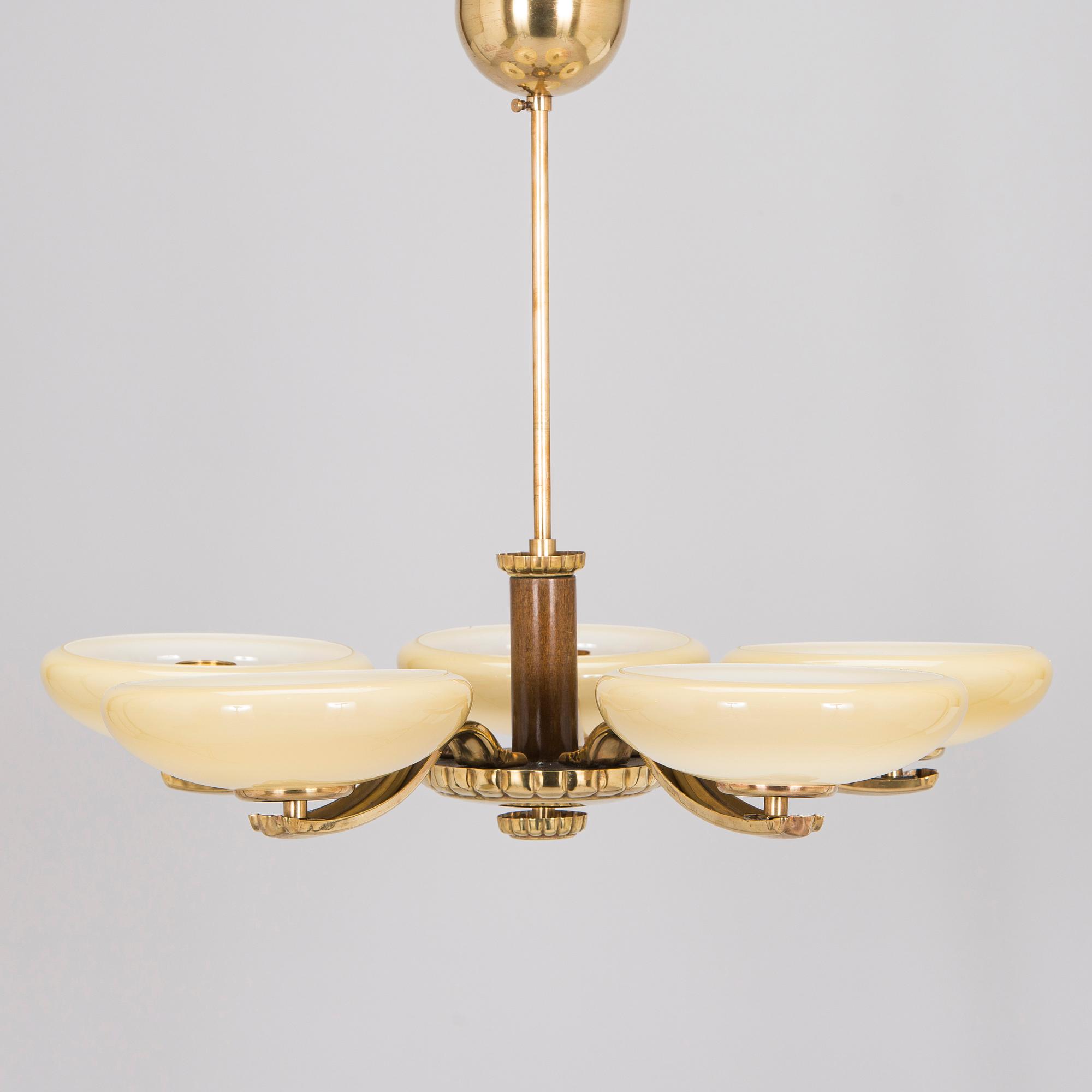 Paavo Tynell, a 1930's pendant light for Taito.