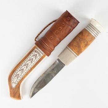 A reindeer horn knife by Anders Sunna, signed.