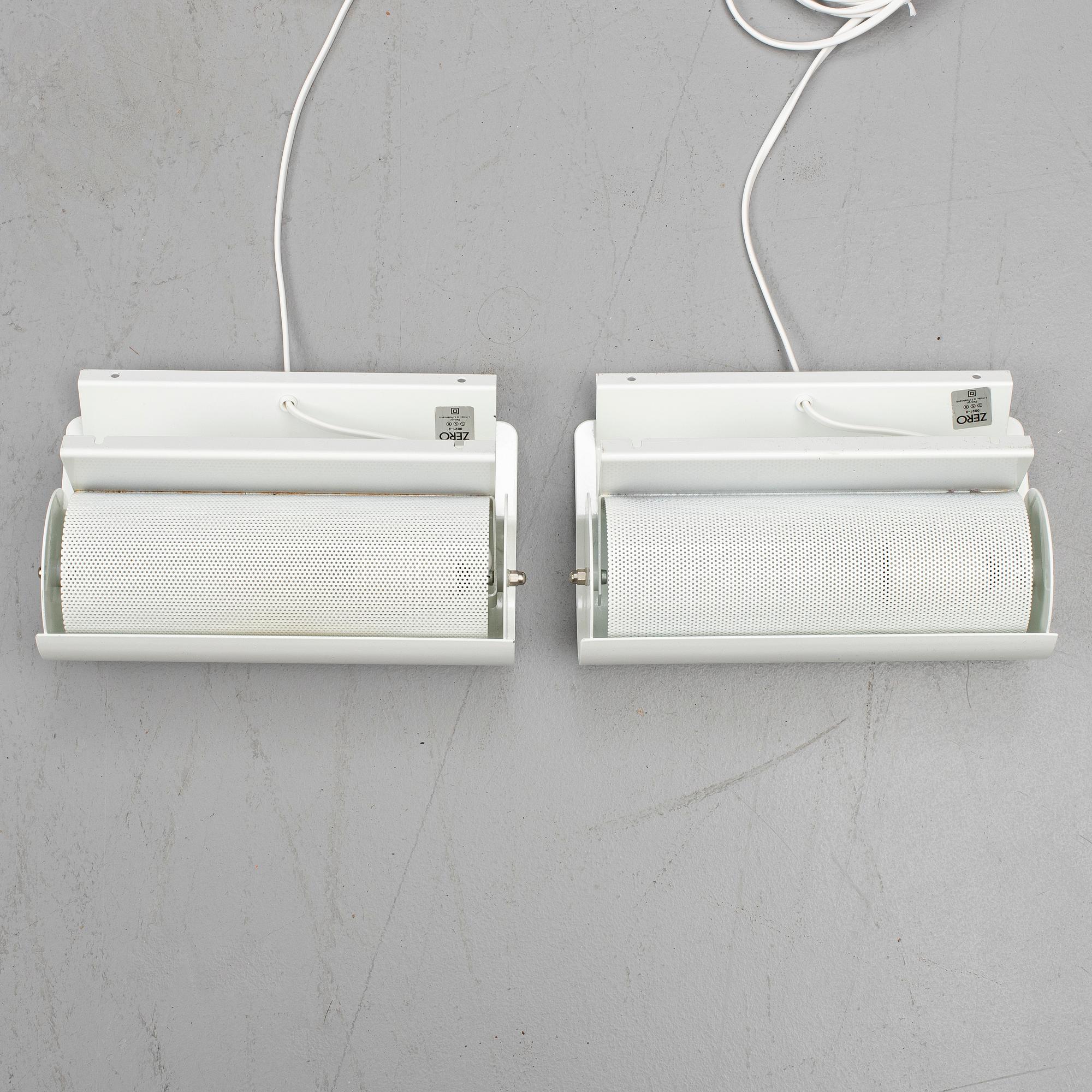 BÖRGE LINDAU & BO LINDEKRANTZ, a pair of 'Zero' wall lights, 1980's.