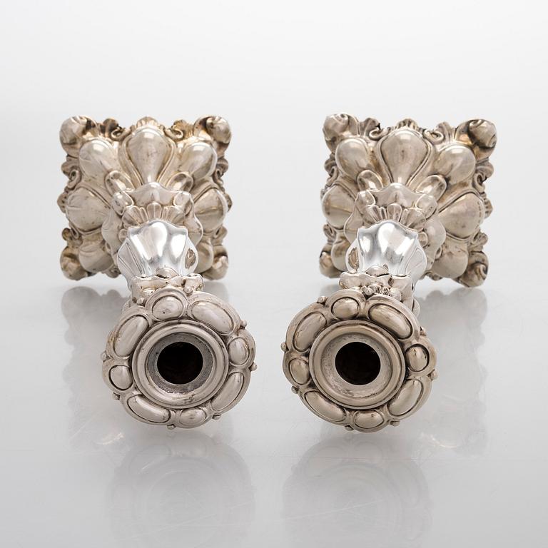 A pair of candelsticks, Finnish import mark by Hugo Grün, Helsinki 1928.