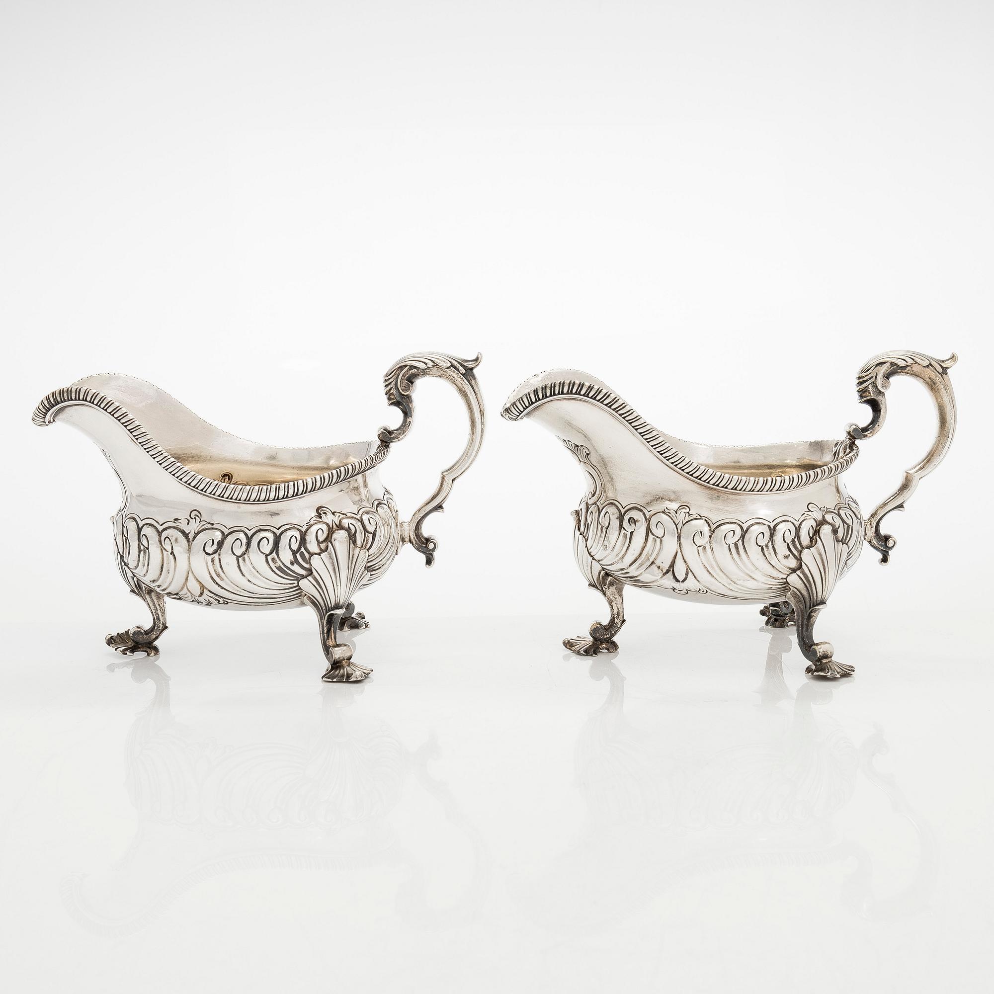 Såsbåtar, ett par, sterlingsilver, London 1700-tal.