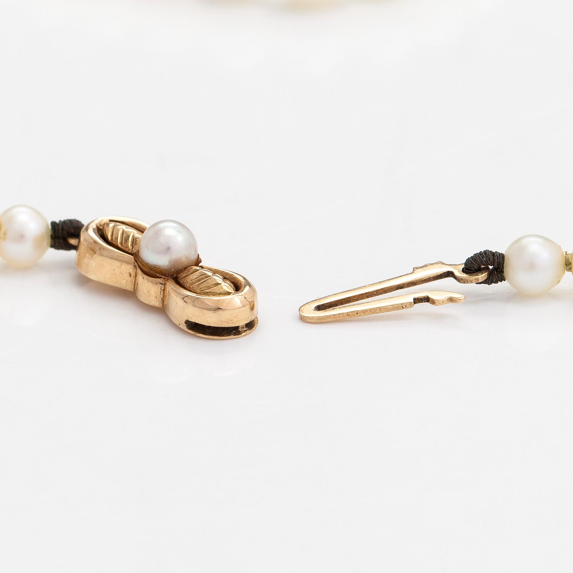 Pärlcollier, odlade pärlor och 14K guld.