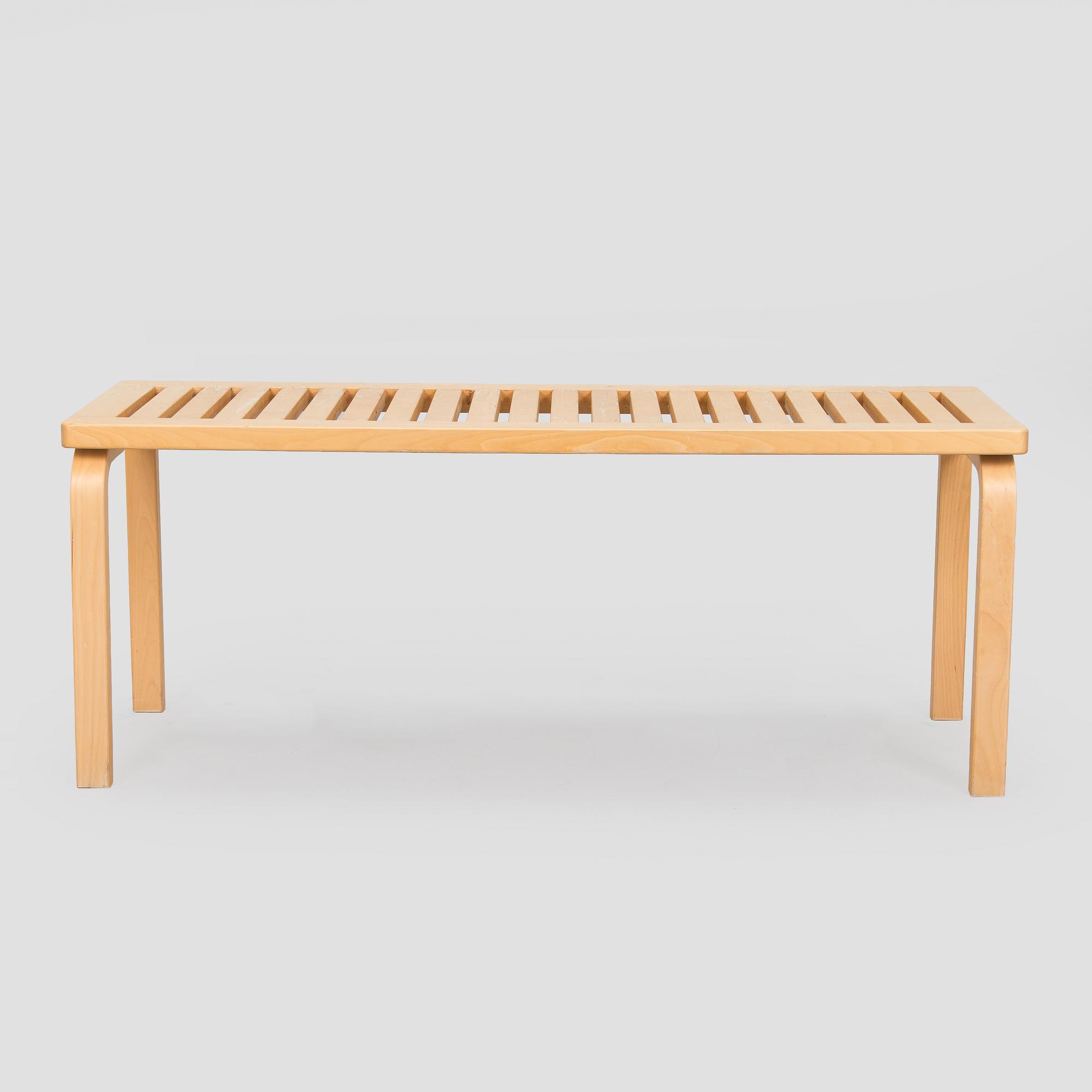 Alvar Aalto, bänk, modell 153A, Artek 1990-tal.