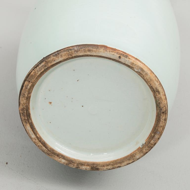 Floor vase, porcelain, China, 18th/20th century.