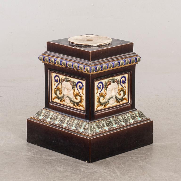 A Rörstrand majolica stand around 1900.