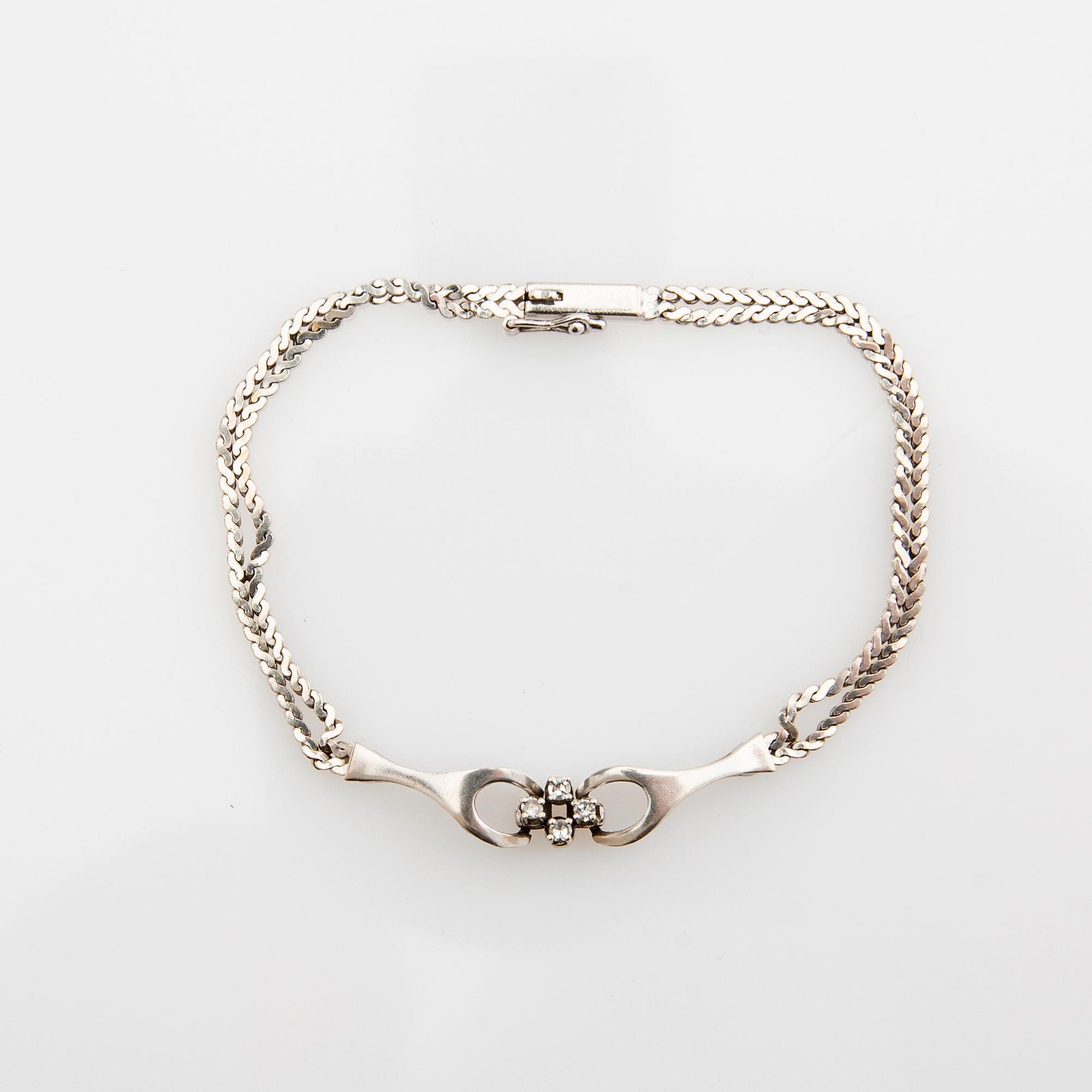 Armband, 18k vitguld med briljantslipade diamanter.