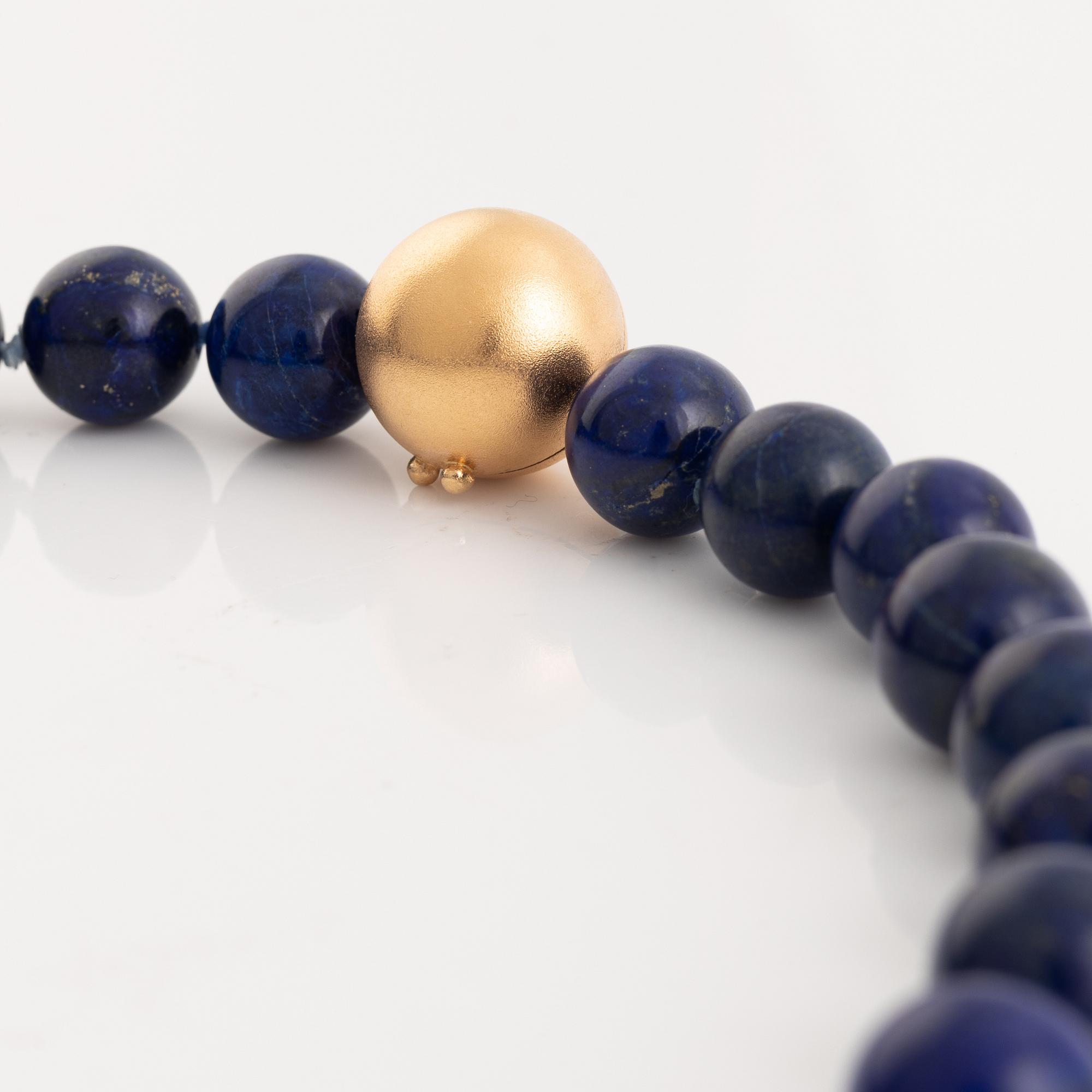 Evert Lindberg,  lapis lazuli necklace, gold clasp.