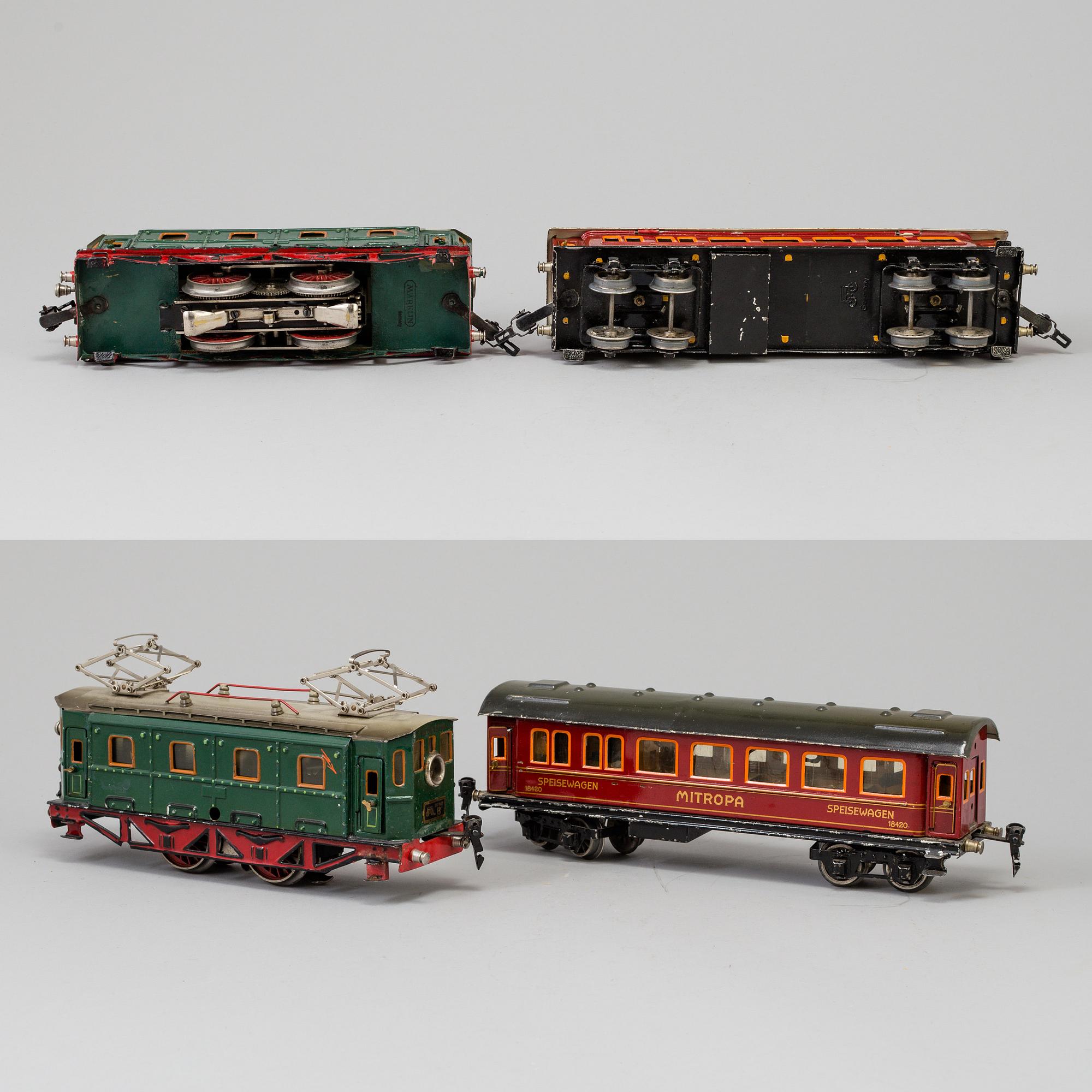 a set of 8 Märklin parts 1930's.