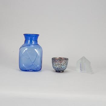 BERTIL VALLIEN, glass, three pieces.