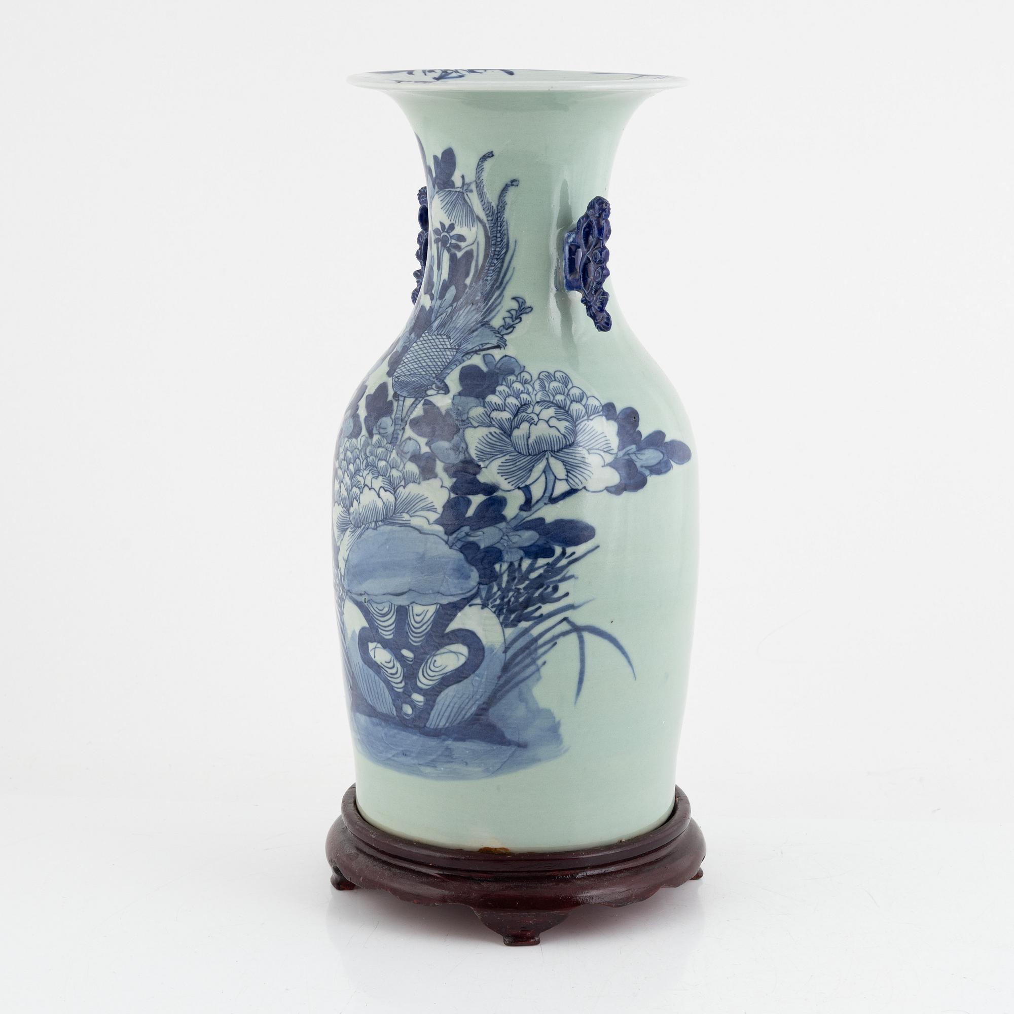 Floor vase, China, circa 1900, porcelain.