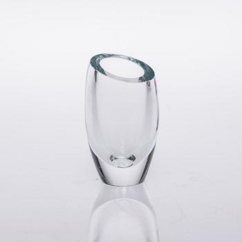 VAS, glas, signerad Kerttu Nurminen Nuutajärvi.