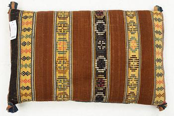 A double-interlocked tapestry carrige cushion from the first half of the 19th century, ca 85 x 55 cm, Scania, Sweden.