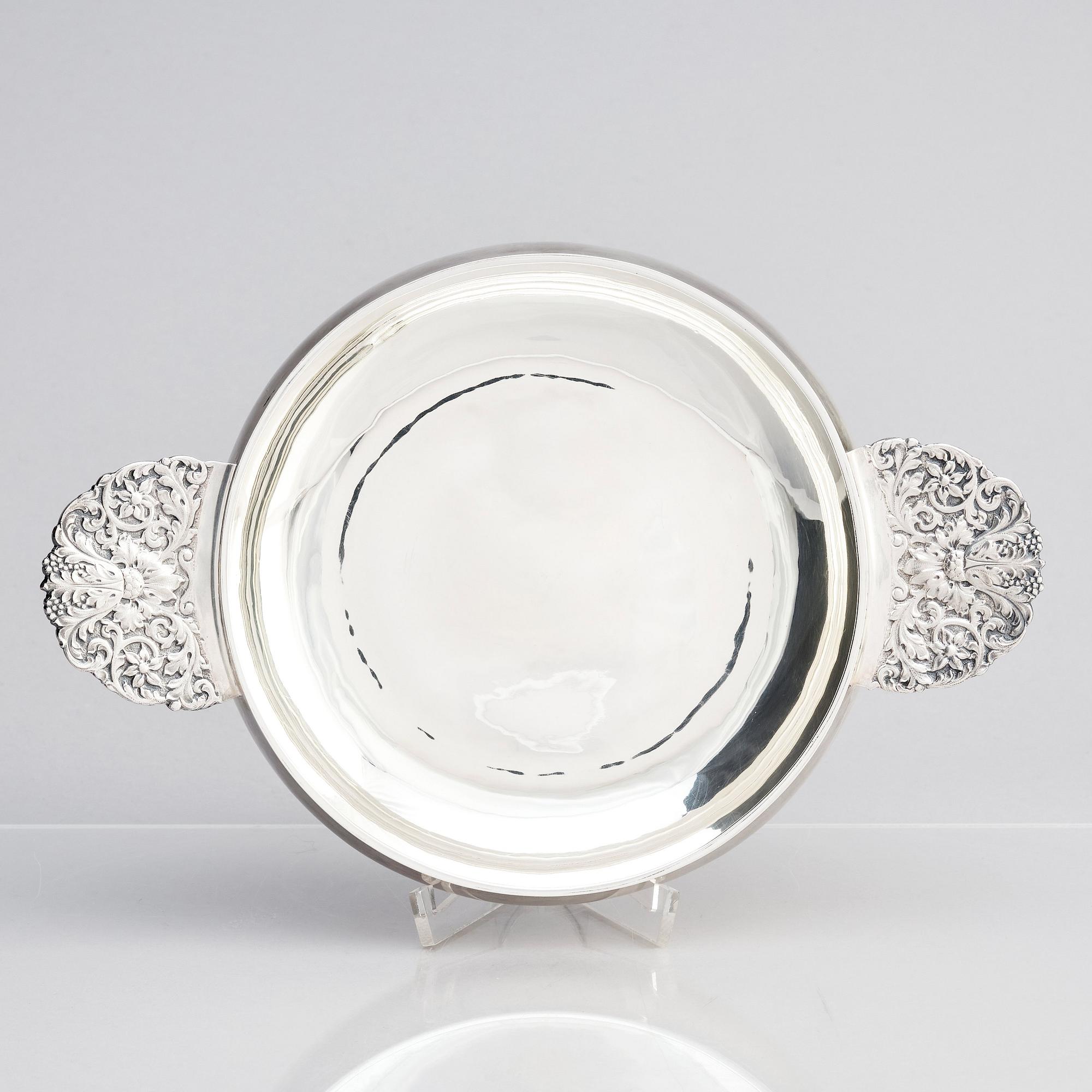 Karott med lock, sterlingsilver, kopia 1952, S.A. Ackland efter Wolter Siewers.