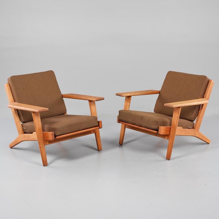 FÅTÖLJER, ett par, "GE-290", Hans J Wegner, Getama, Danmark, 1900-talets andra hälft.