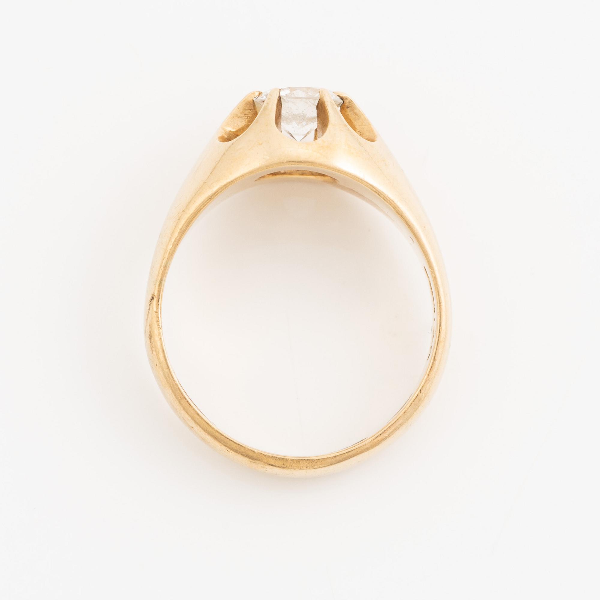 Ring, 14K guld med briljantslipad diamant.