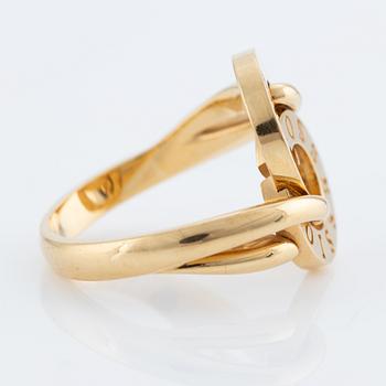 Piaget, ring, "Possession", 18K gold with brilliant-cut diamond.