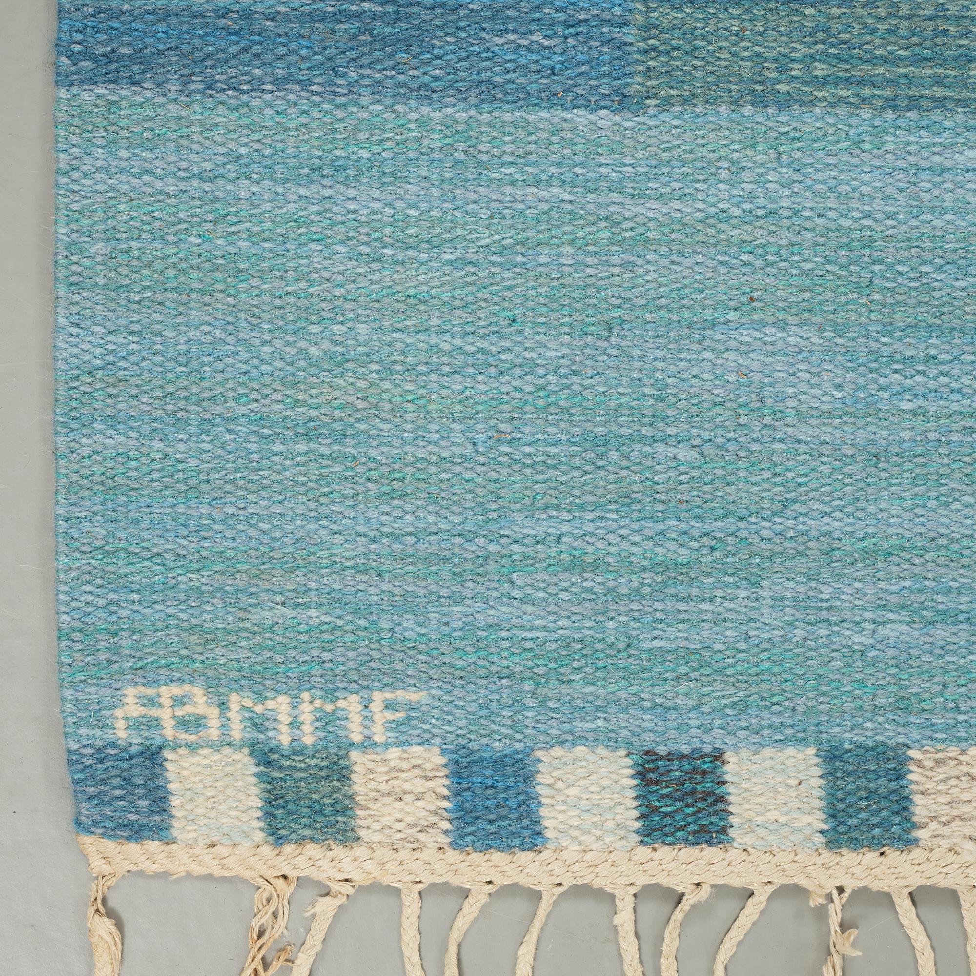 Marianne Richter, MATTA, "Muren, ljusblå", rölakan, ca 217,5 x 136,5 cm, signerad AB MMF MR.